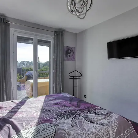 La Maison Chateau By Interhome Sanary-sur-Mer