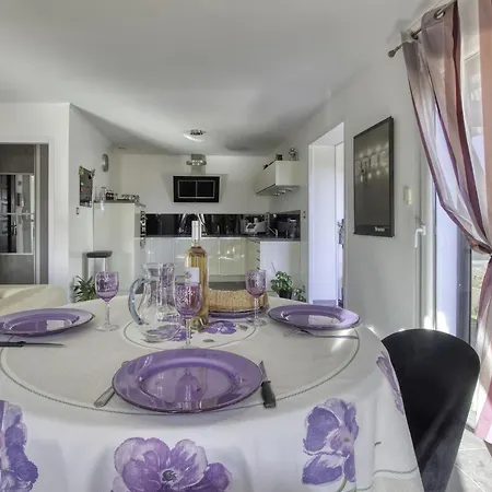 Holiday home La Maison Chateau By Interhome *